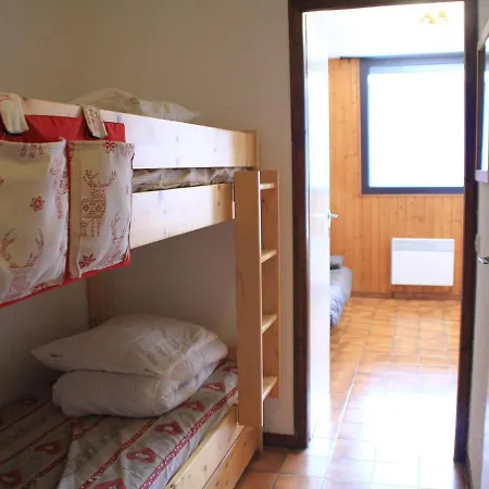 Apartment Chatel, 1 Piece, 3 Personnes - Fr-1-200-147 Chatel